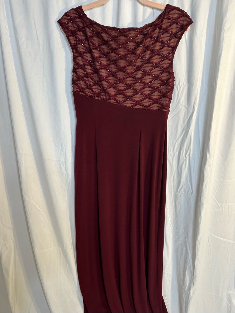 Elegant Burgundy Evening Gown with Beaded Bodice